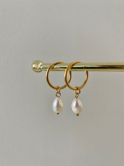 Nora Pearl Gold Hoops