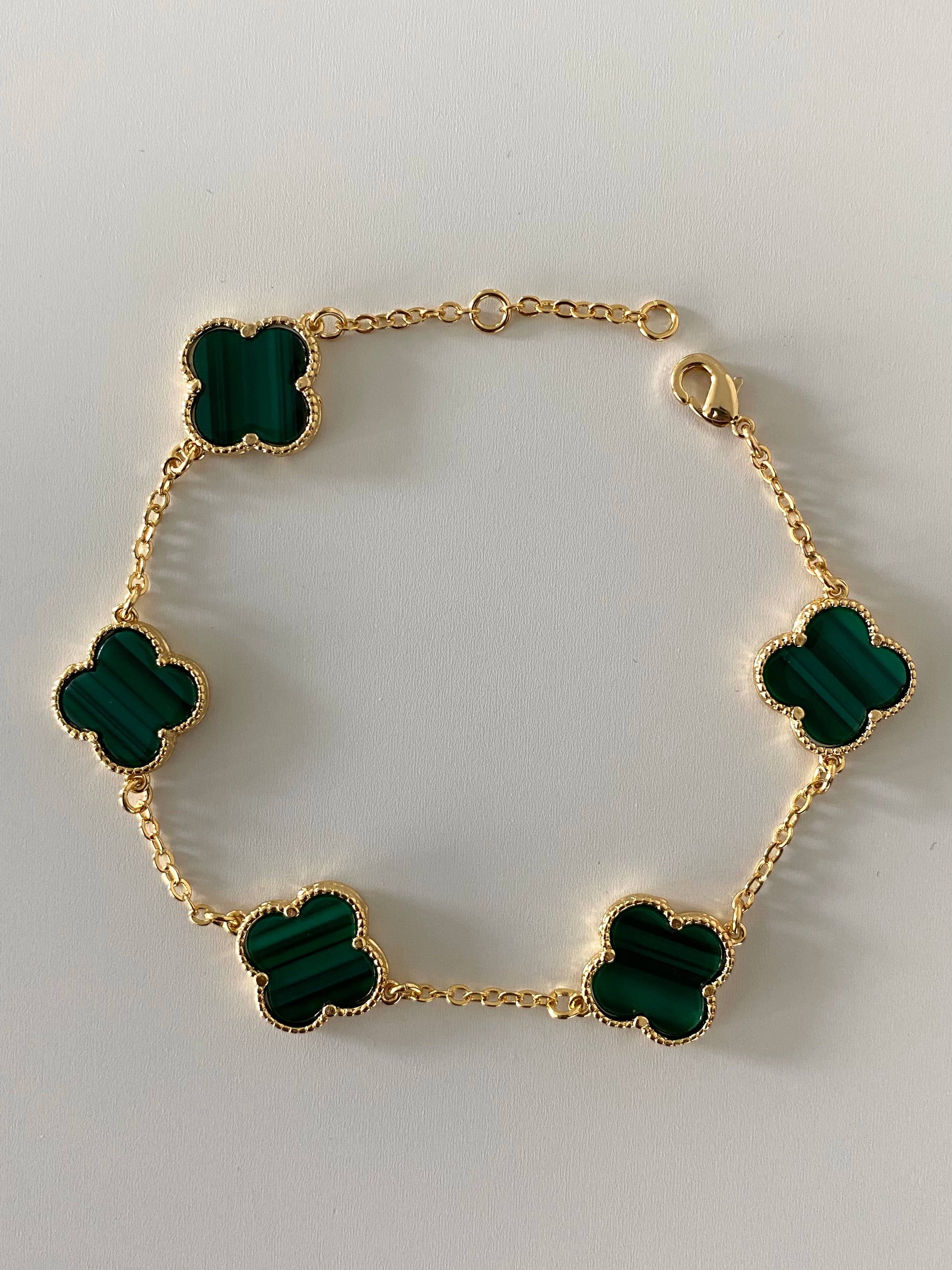 Clover Bracelet in Emerald Green – No Shade Store