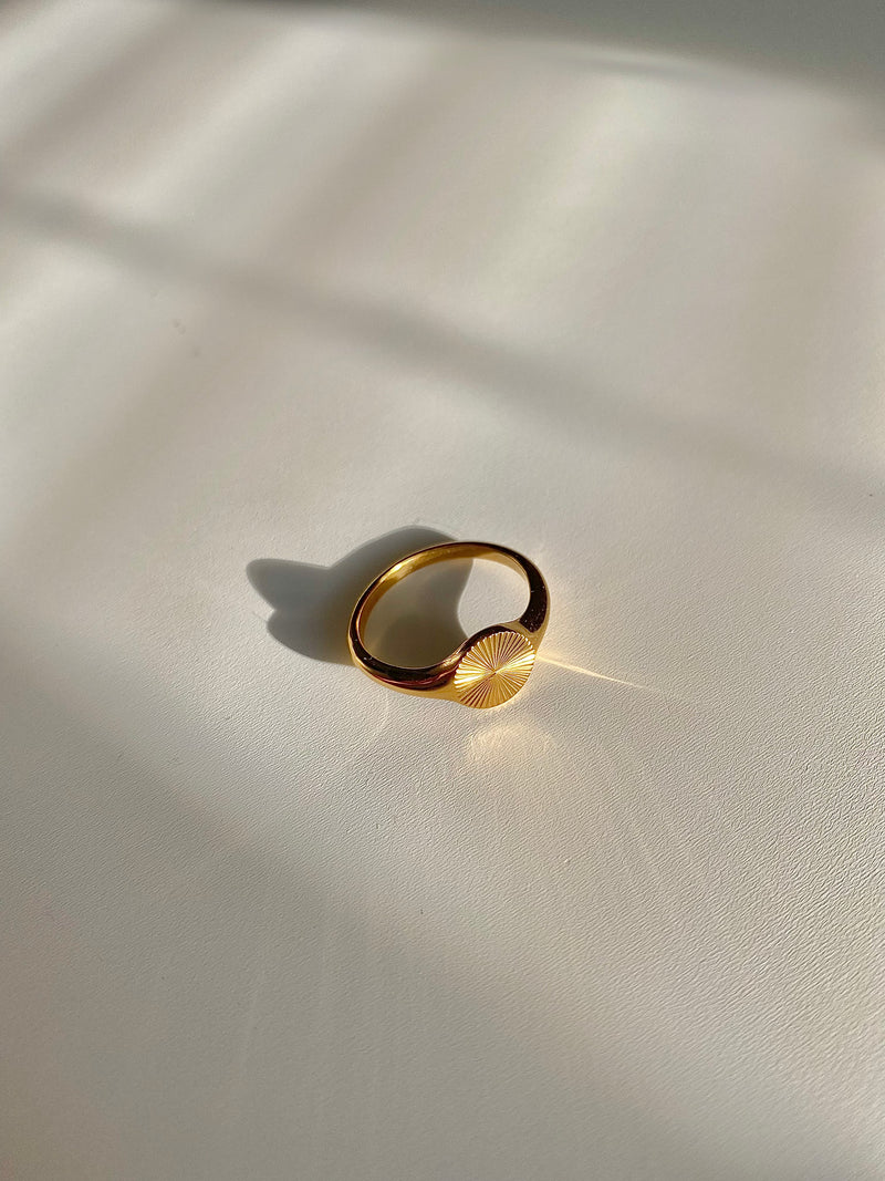 Sunburst ring